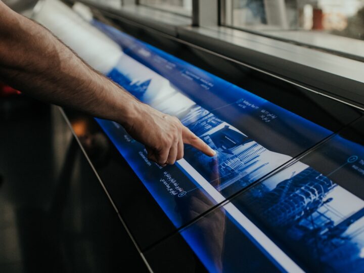 Digital Wayfinding & Interactive Directories
