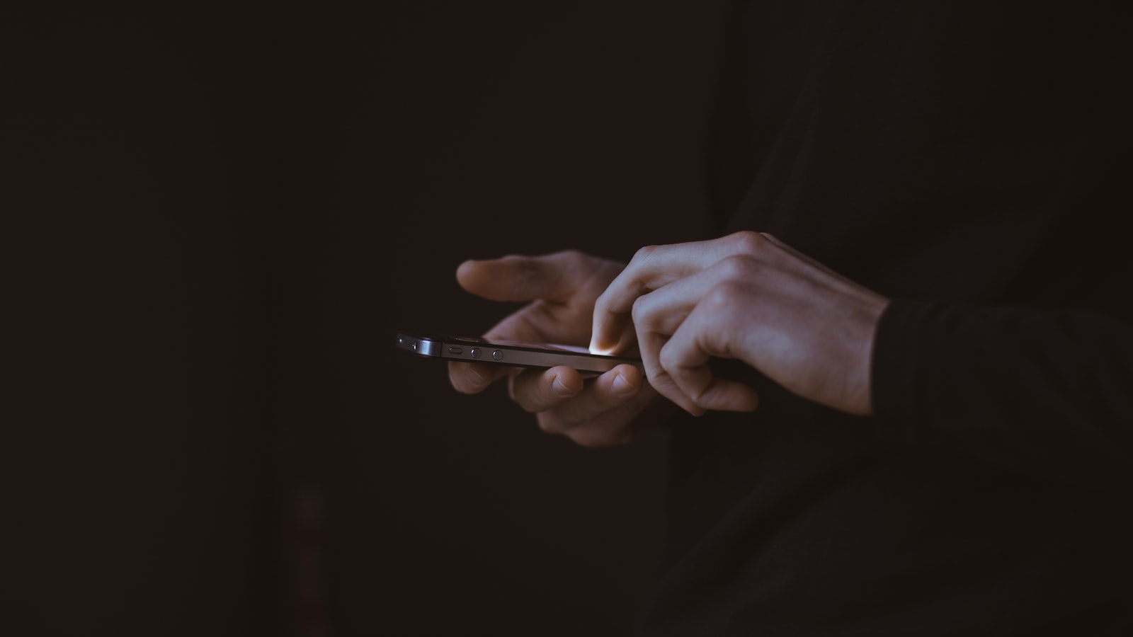 How to Write Social Media Captions That Convert