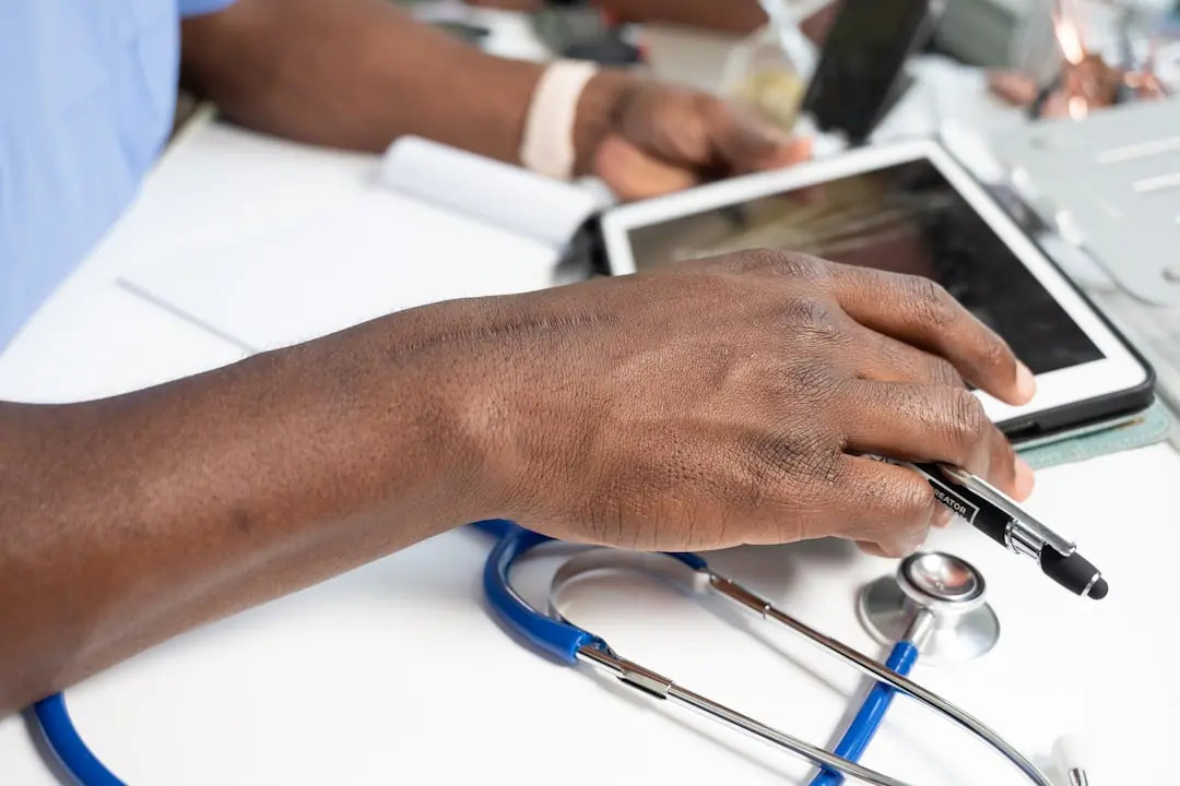 Multilingual healthcare communication design — VisualAid
